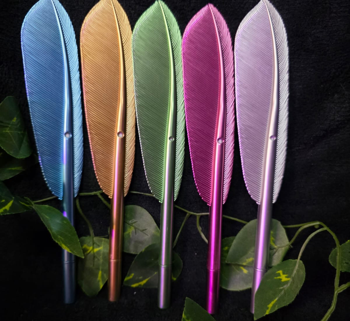 Feather-like Pen