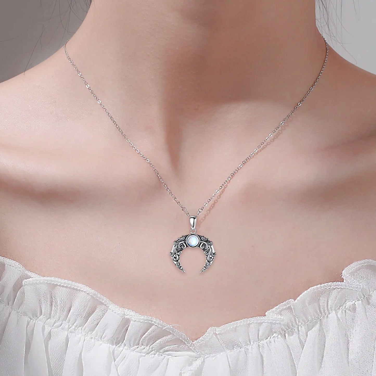 925 Sterling Silver Moonstone Filigree Moon Necklace