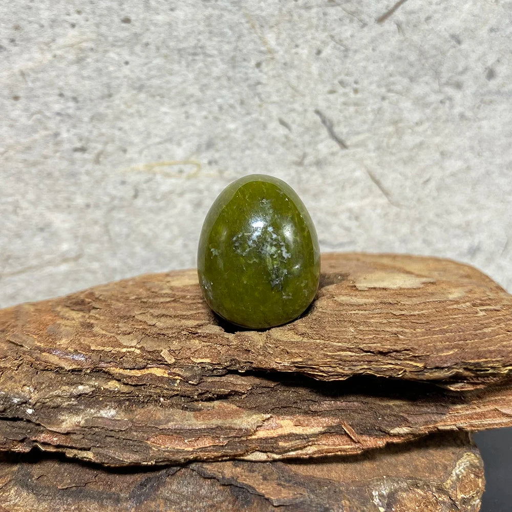 Mini Crystal Egg Carving