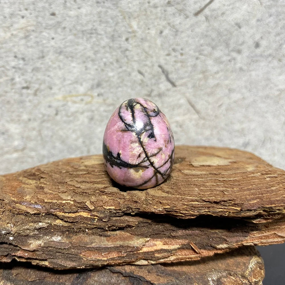 Mini Crystal Egg Carving